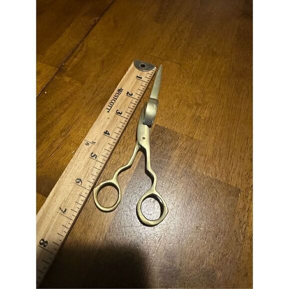 Vintage Antique Brass Candle Wick Snuffer Scissors 3 Footed - Picture 7 of 7